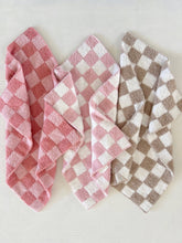 Load image into Gallery viewer, Phufy® Bliss Checkerboard Mini Blanket, Strawberry