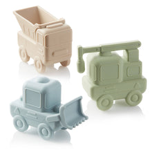 Load image into Gallery viewer, Ali+Oli Squirt Water Bath Toy Set (Construction) Mold Free