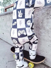 Load image into Gallery viewer, Boys Sleepers With Double Zippers - Black Check Video Game