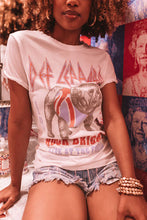 Load image into Gallery viewer, DEF LEPPARD BULLDOG ROCK BRIGADE VINTAGE TEE