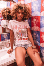 Load image into Gallery viewer, DEF LEPPARD BULLDOG ROCK BRIGADE VINTAGE TEE