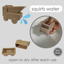Load image into Gallery viewer, Ali+Oli Squirt Water Bath Toy Set (Construction) Mold Free
