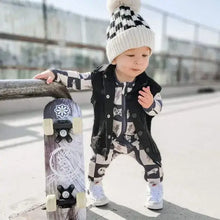 Load image into Gallery viewer, Boys Sleepers With Double Zippers - Black Check Video Game
