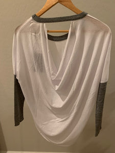JERSEY TEE WITH GREY SLEEVES