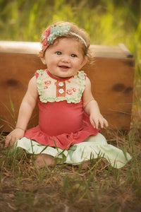 CORAL SLEEVELESS FLORAL SHIRT